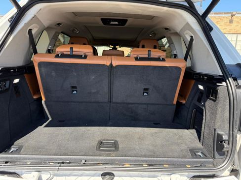 Used 2021 BMW X7 xDrive40i w/ Premium Package image 30