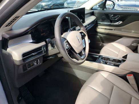 Used 2024 Lincoln Corsair FWD image 21