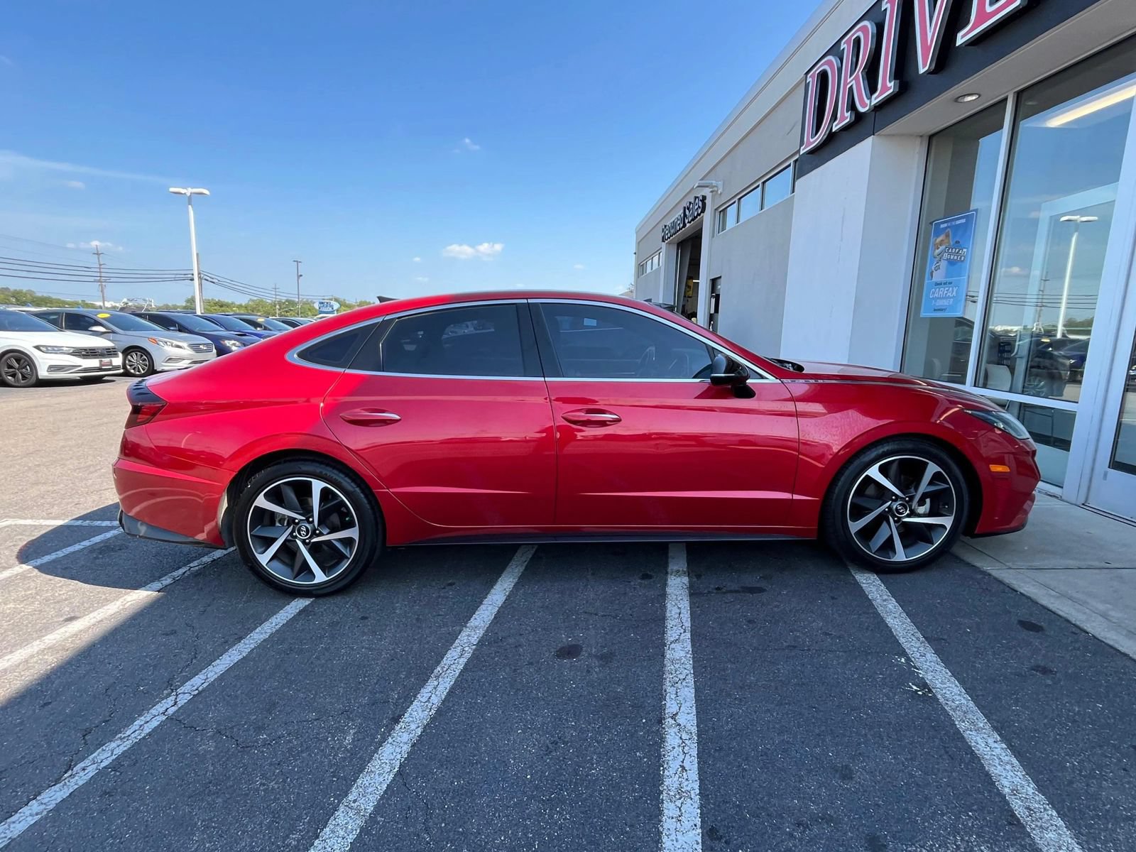 Used 2021 Hyundai Sonata SEL Plus w/ Preferred Accessory Package FWD image 9
