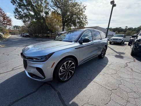 New 2026 Lincoln Nautilus Black Label image 3