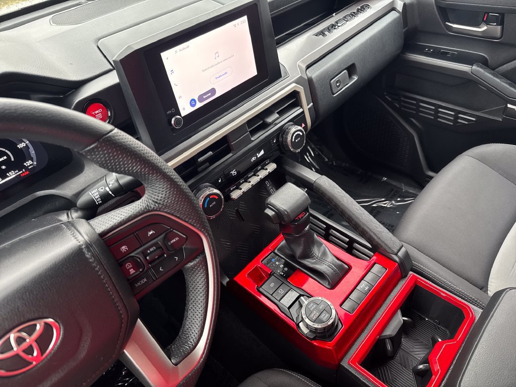 Used 2025 Toyota Tacoma TRD Off-Road AWD/4WD image 21