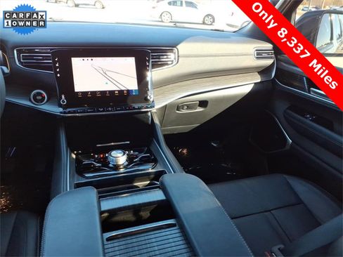 Used 2024 Jeep Wagoneer Series II w/ Convenience Group I image 15