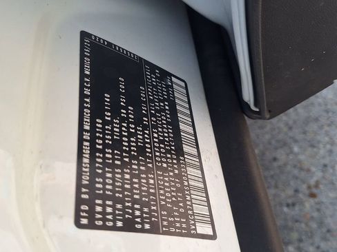 Used 2025 Volkswagen Tiguan S image 30