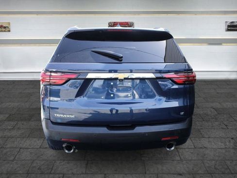 Used 2022 Chevrolet Traverse LT FWD image 6