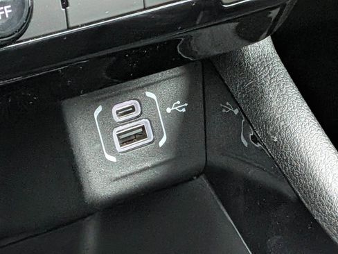 New 2026 Jeep Compass Latitude AWD/4WD image 23