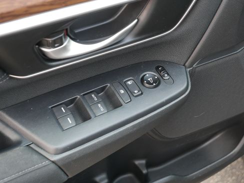 Used 2019 Honda CR-V EX image 19
