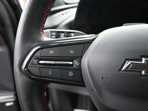 Used 2024 Chevrolet Traverse RS FWD image 12
