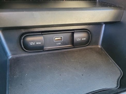 Used 2023 Kia Soul LX image 21