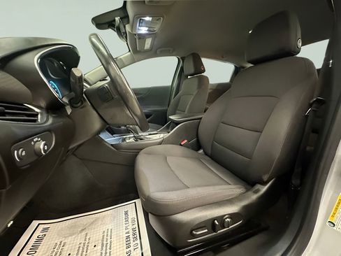 Certified 2018 Chevrolet Malibu LT image 21