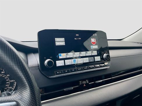 Used 2024 Mitsubishi Outlander SE image 15