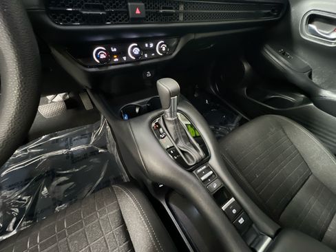 Used 2024 Honda HR-V LX image 25