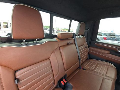 Used 2024 GMC Sierra 2500 Denali Ultimate AWD/4WD image 15