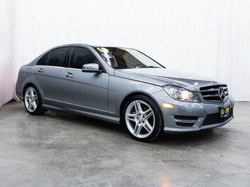 Used 2014 Mercedes-Benz C 250 Sedan image 1