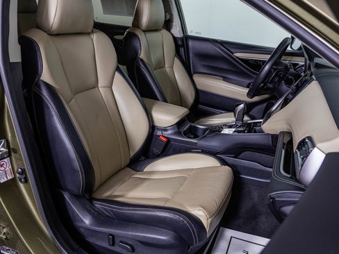 Used 2020 Subaru Outback Limited image 48