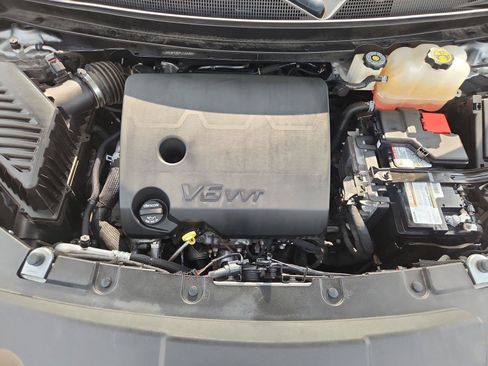 Used 2023 Chevrolet Traverse LS FWD image 28