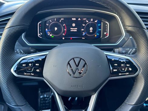 New 2023 Volkswagen Tiguan SEL R-Line image 23