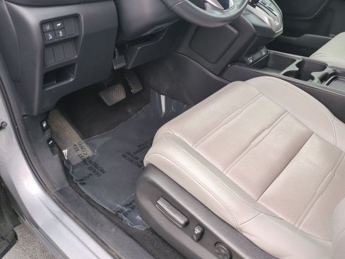 Used 2021 Honda CR-V EX-L image 16