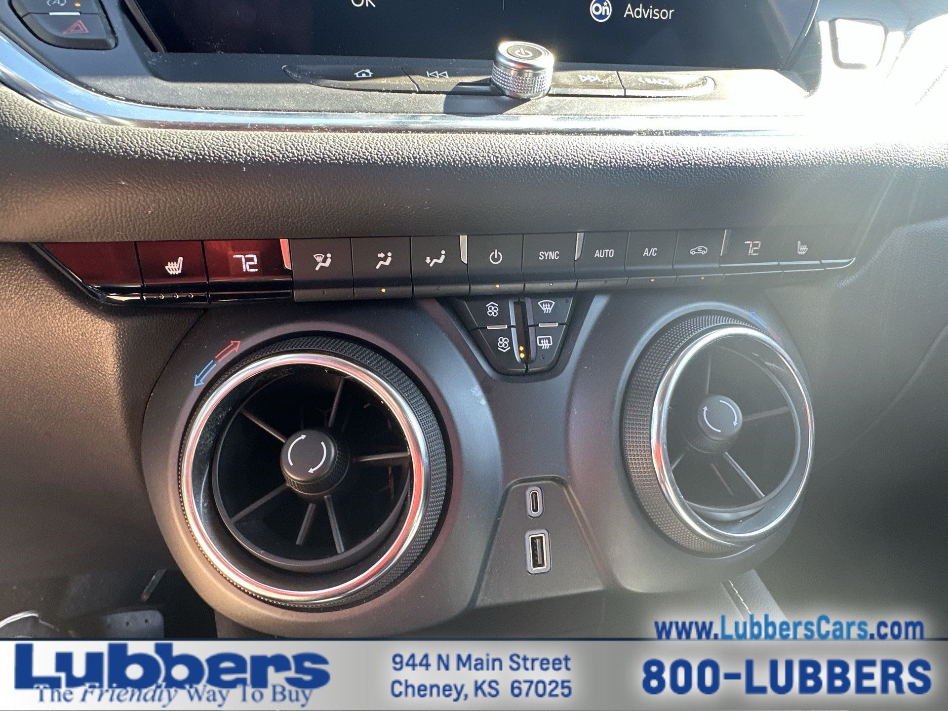 Used 2024 Chevrolet Blazer LT FWD image 18