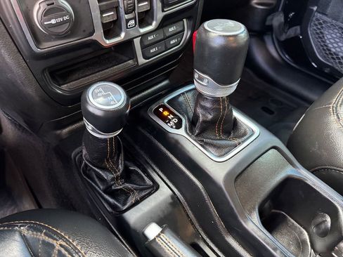 Used 2021 Jeep Wrangler Unlimited Sahara image 40