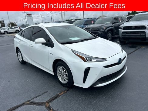 Used 2022 Toyota Prius LE FWD image 16