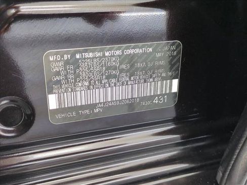 Used 2018 Mitsubishi Outlander GT AWD/4WD image 29