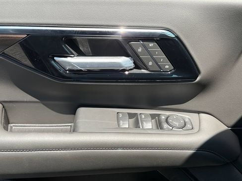 New 2026 Chevrolet Tahoe LT w/ Comfort Package AWD/4WD image 11