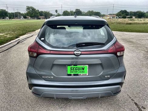 Used 2023 Nissan Kicks SR w/ SR Premium Package FWD image 31