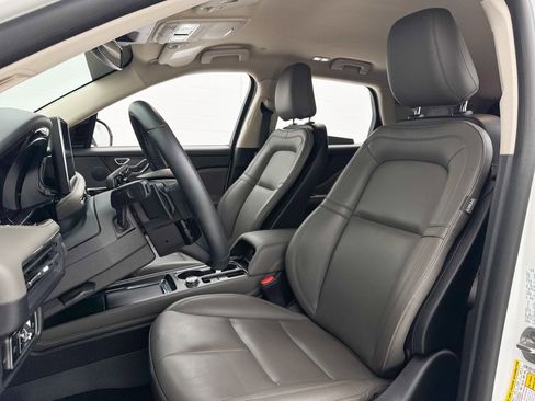 Used 2024 Lincoln Corsair Premiere image 20
