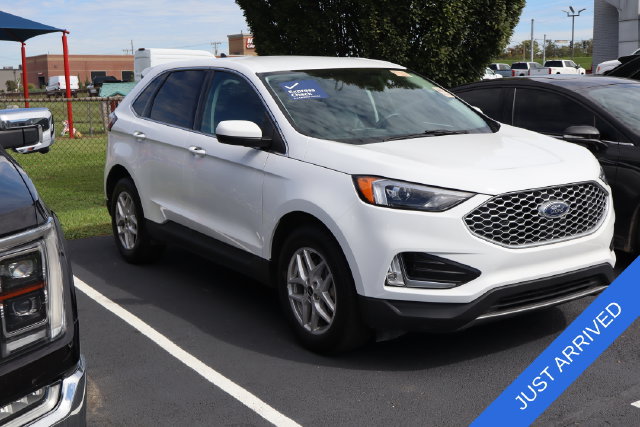 Used 2024 Ford Edge SEL w/ Convenience Package AWD/4WD image 3