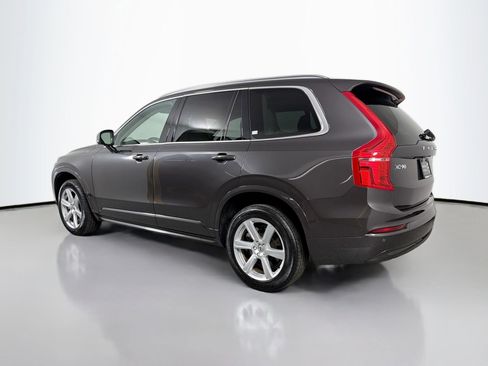Used 2023 Volvo XC90 B5 Core image 8