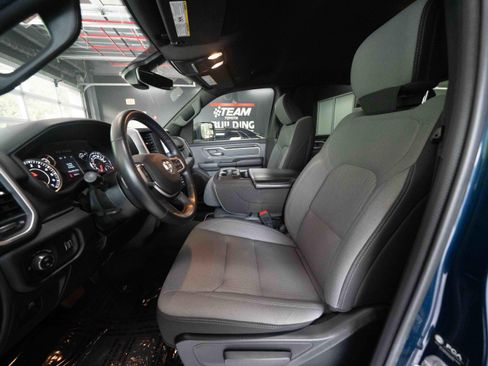 Used 2023 RAM 1500 Big Horn AWD/4WD image 9