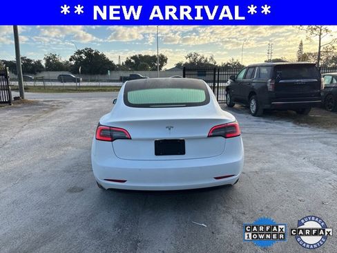 Used 2019 Tesla Model 3 Standard Range Plus image 17