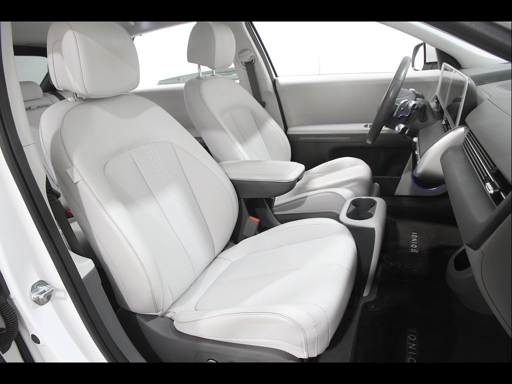 Certified 2024 Hyundai Ioniq 5 Limited AWD/4WD image 19