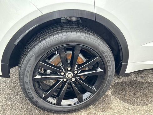 Used 2024 Jaguar E-PACE R-Dynamic SE image 11