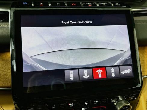 Used 2023 Jeep Grand Cherokee Summit AWD/4WD image 35