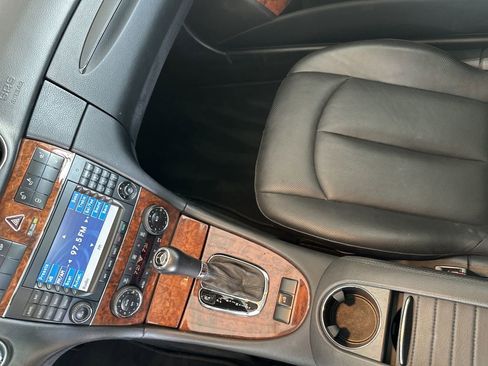 Used 2007 Mercedes-Benz CLK 550 Cabriolet image 22