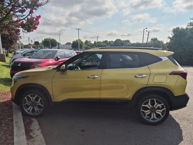 Used 2023 Kia Seltos SX w/ SX Sunroof Package AWD/4WD image 6