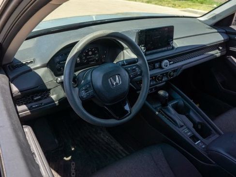 Used 2025 Honda Accord SE image 13