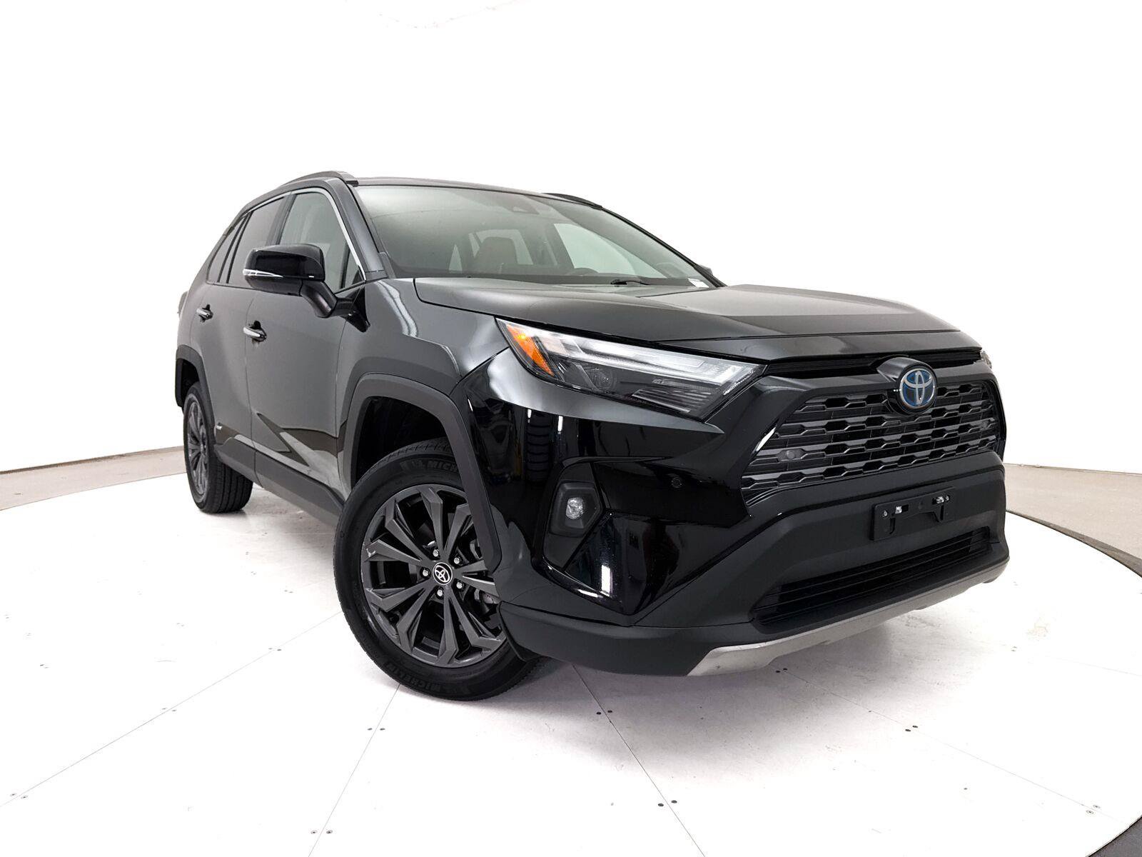 Used 2022 Toyota RAV4 Limited AWD/4WD image 1