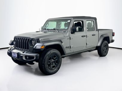 Used 2023 Jeep Gladiator Sport w/ Trailer Tow Package