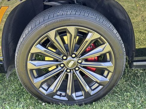 Used 2025 Cadillac Escalade V w/ LPO, Floor Liner Package AWD/4WD image 10