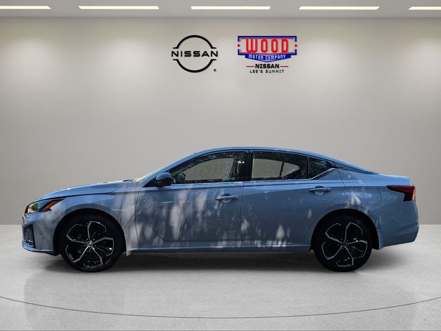 Used 2024 Nissan Altima 2.5 SR AWD/4WD image 5