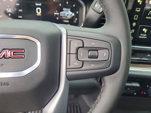 New 2026 GMC Sierra 1500 Elevation image 15