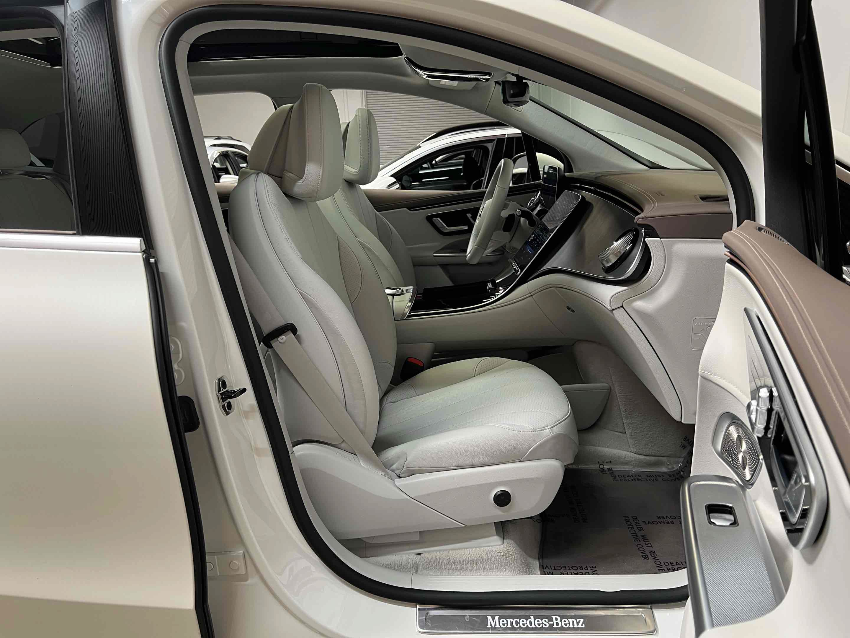 Used 2023 Mercedes-Benz EQE 350+ SUV w/ AMG Line Exterior Package image 32