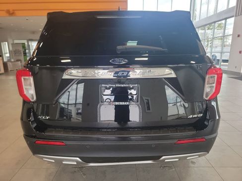 Used 2023 Ford Explorer XLT w/ Equipment Group 202A AWD/4WD image 7