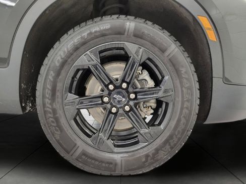Used 2023 Chevrolet Blazer LT w/ Convenience Package image 3