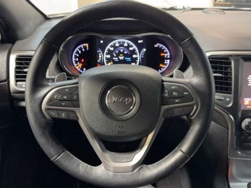 Used 2017 Jeep Grand Cherokee Altitude image 11