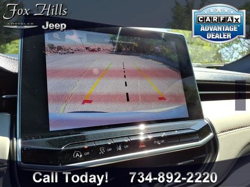 Used 2025 Jeep Compass Limited AWD/4WD image 21