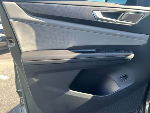 Certified 2024 Volkswagen Atlas Peak Edition SEL image 10