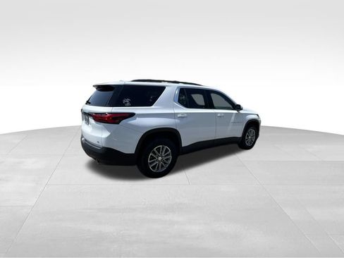 Used 2023 Chevrolet Traverse LT FWD image 12